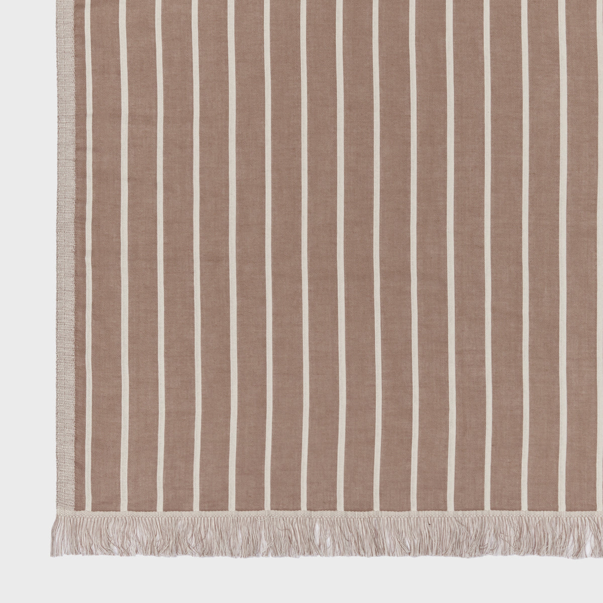 original?content-type=image%2Fjpeg&name=Slowtide%C2%AE+Driftweave+Beach+Blanket+102908-Q44+%285%29.jpg